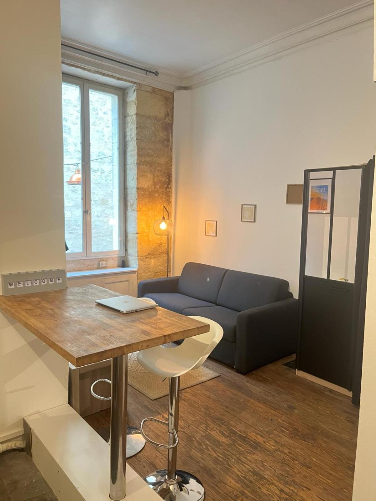Bel Appartement Avec Mezzanine En Plein Centre De Bordeaux Extérieur photo
